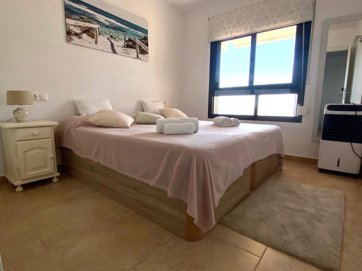 Апартаменты С Видом На Море И Горы Benidorm Exterior foto